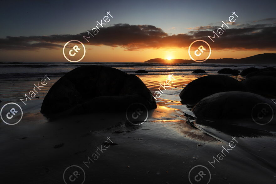 Moeraki Boulders at Dawn 4 Waitaki North Otago